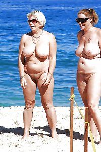 plumper matures and grandmas at the beach 269